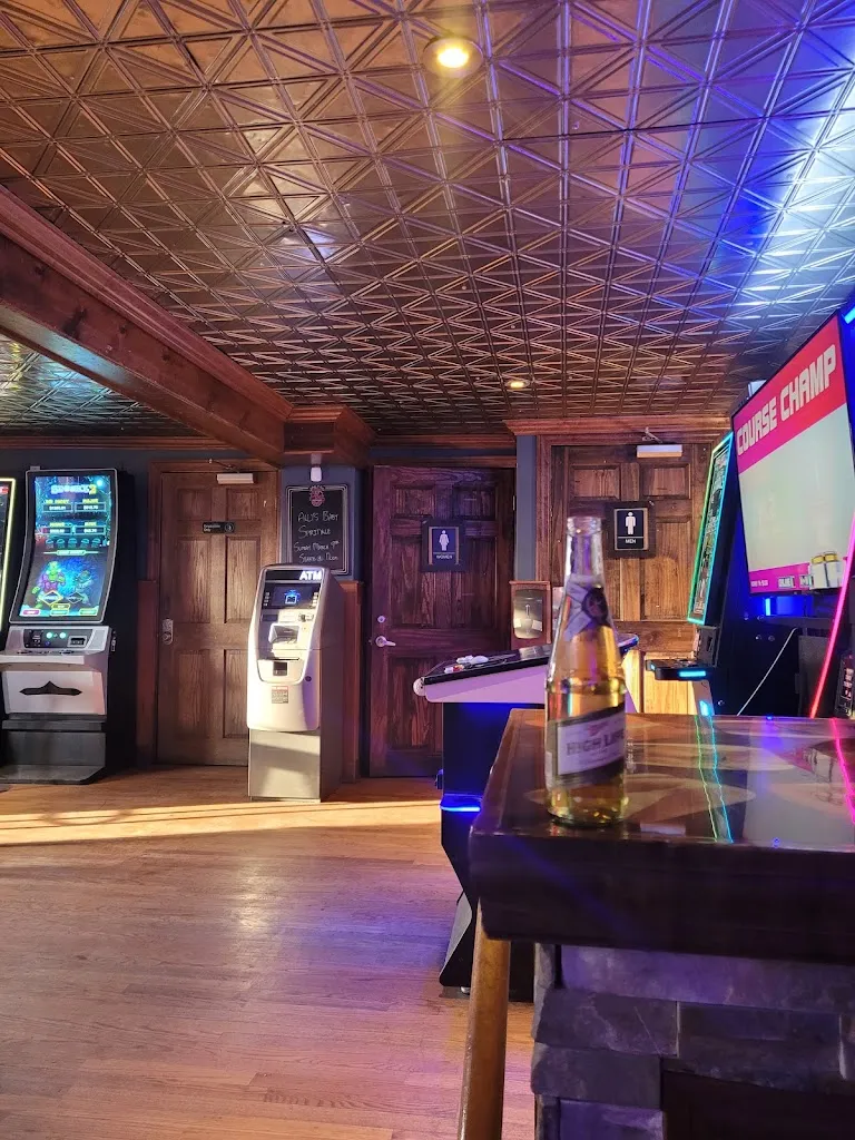 Bottoms Up Tavern_Butler, WI_slider_image_2