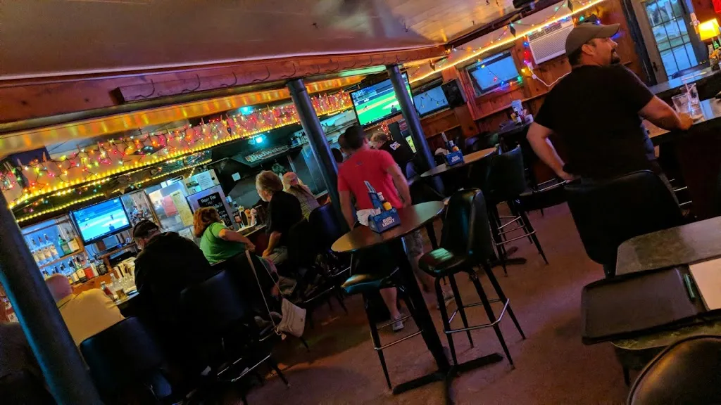 Andy Funk_Hushers Pub & Grill_Caledonia, WI_review