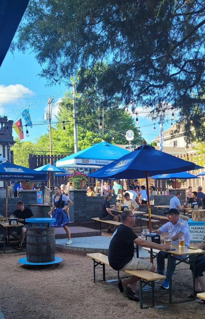Mark Besting_Von Rothenburg Bier Stube_Germantown, WI_review