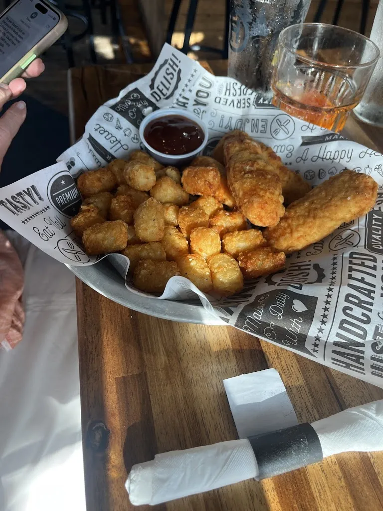Chris D_Beer Snobs Ale & Eats_Hartland, WI_avis