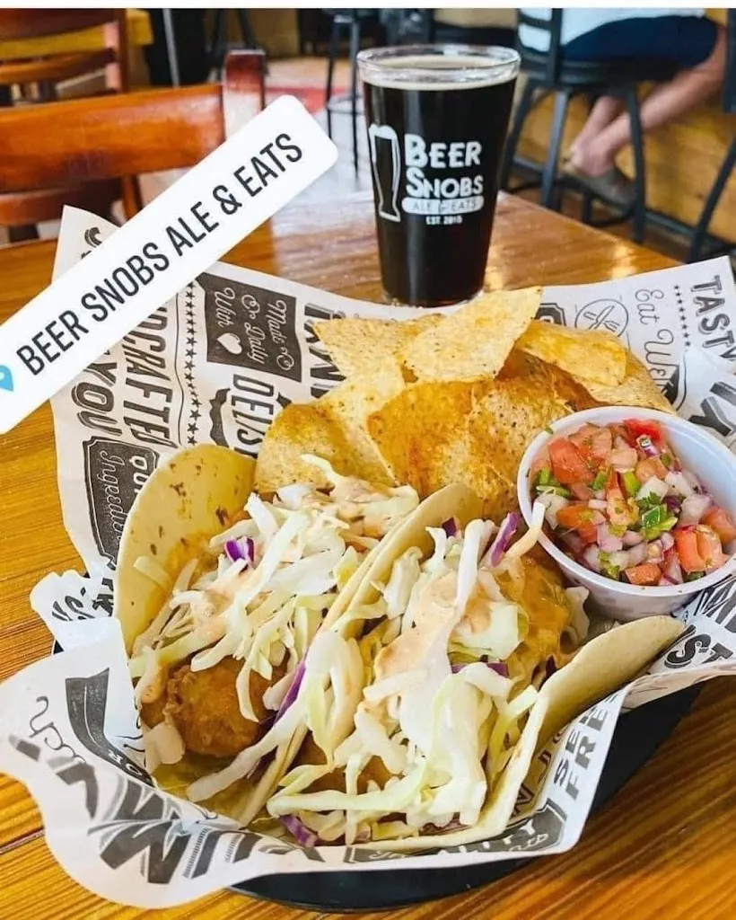 Beer Snobs Ale & Eats_Hartland, WI_slider_image_2