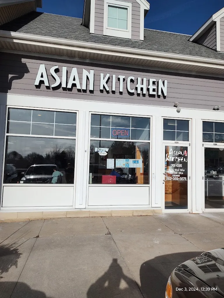 Asian Kitchen restaurant à Hartland, WI