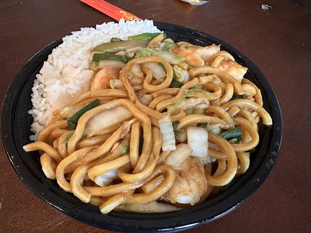Asian Kitchen_Hartland, WI_slider_image_2