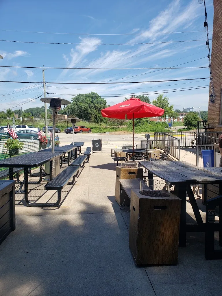 313 Dodge restaurant à Kaukauna, WI