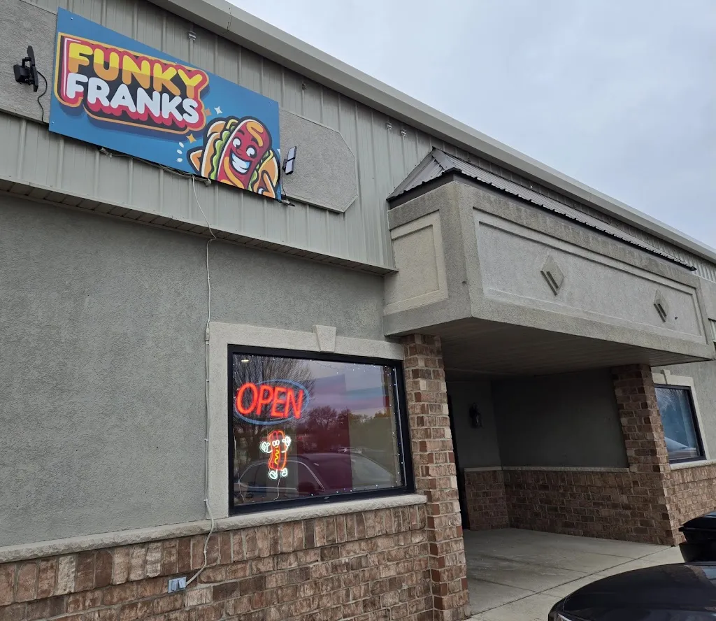 Funky Franks_Kimberly, WI_slider_image_1