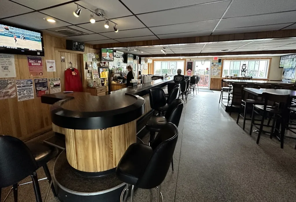 Ryan Williamson_Kamps Bar and Grill_Combined Locks, WI_review