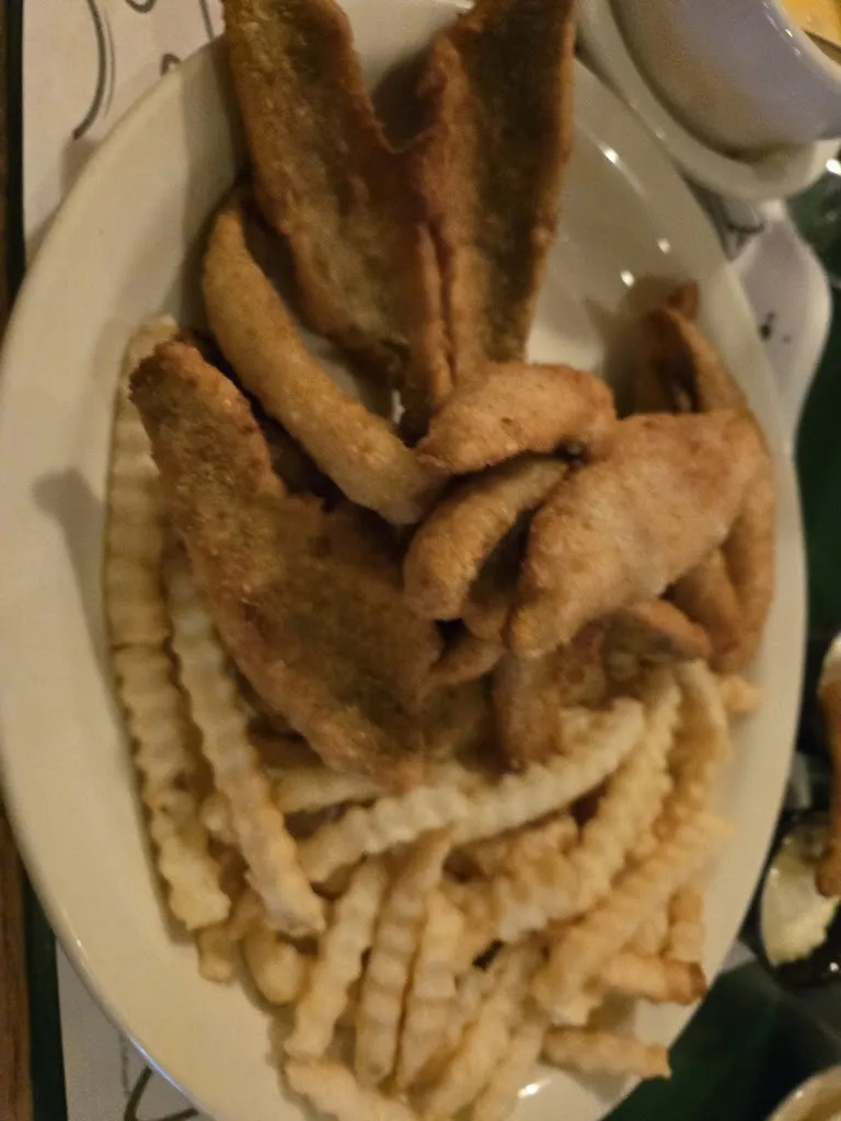 Necy Sundquist_Mark's East Side_Appleton, WI_review
