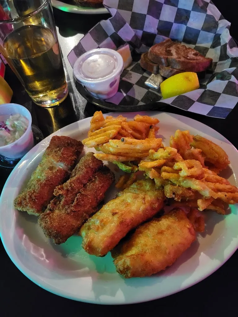 BryDeV_Sportz Pub and Grill_Menomonee Falls, WI_review