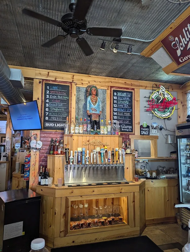 The Alumni Club Tavern & Eatery_Appleton Ave, Menomonee_slider_image_3