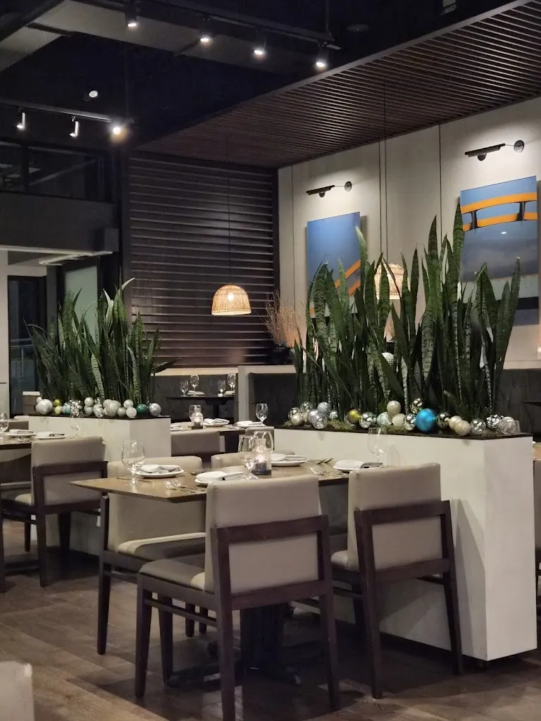 The Bridgewater Modern Grill_Milwaukee, WI_slider_imagen_3