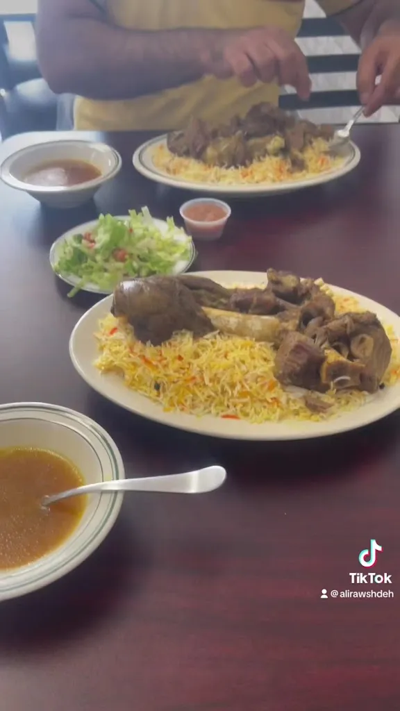 MANDi restaurant_Oak Creek, WI_slider_imagen_2
