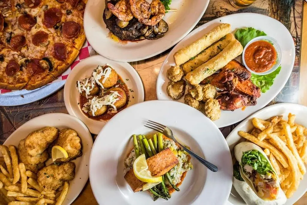 The Cellar Pub & Grill_Oak Creek, WI_slider_imagen_3