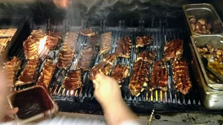 The Branded Steer | Wood-Grilled Rotisserie & Saloon_Oak Creek, WI_slider_imagen_3
