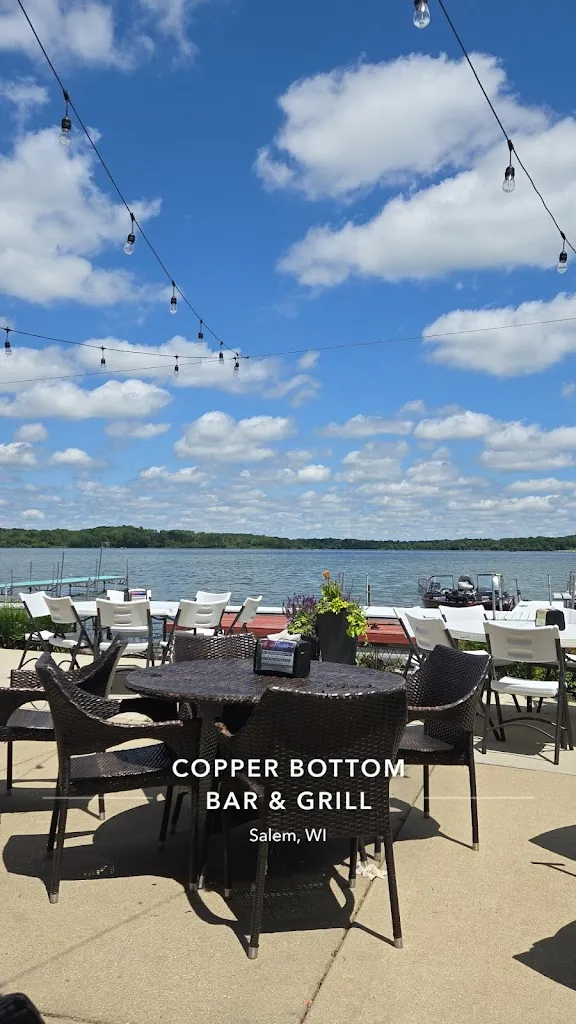 Elizabeth O'Laughlin_Copper Bottom Bar and Grill_Salem Lakes, WI_review