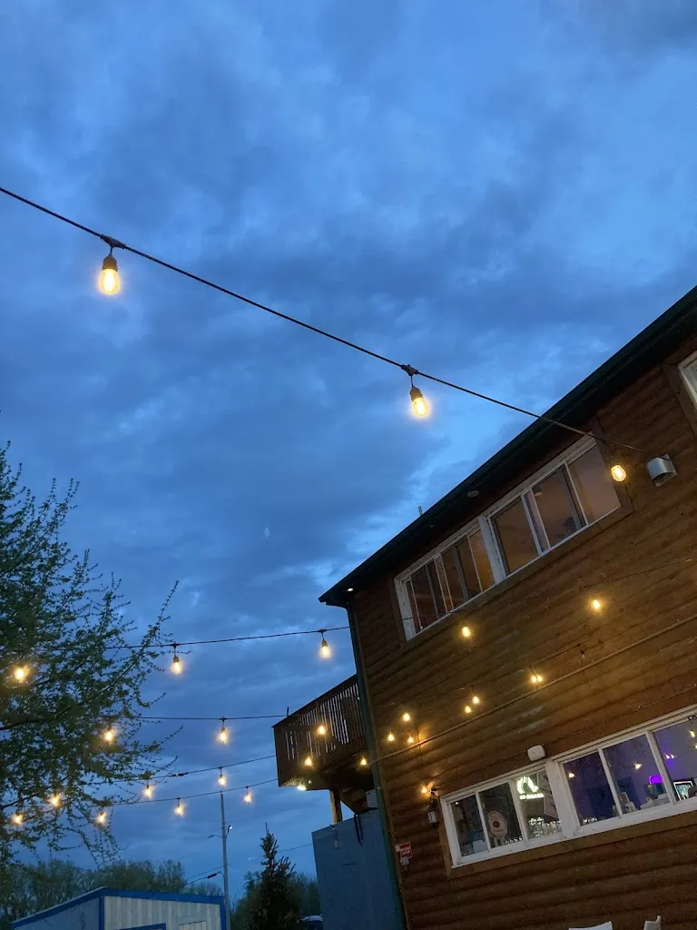 Northwoods Gal_Copper Bottom Bar and Grill_Salem Lakes, WI_review