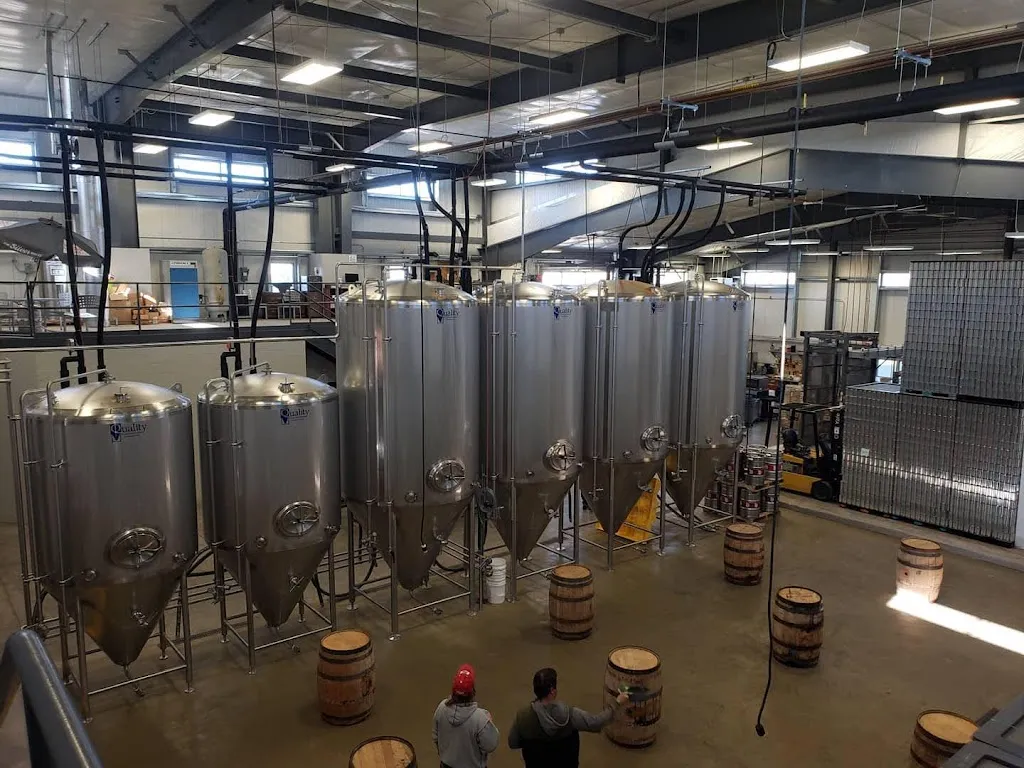 Chuck Pittman_Lift Bridge Taproom & Busted Knuckle BBQ_New Richmond, WI_review