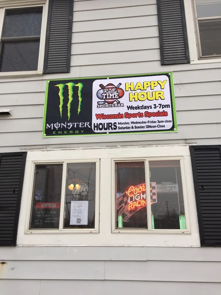 Rally Time Sports Bar restaurante en Saukville, WI