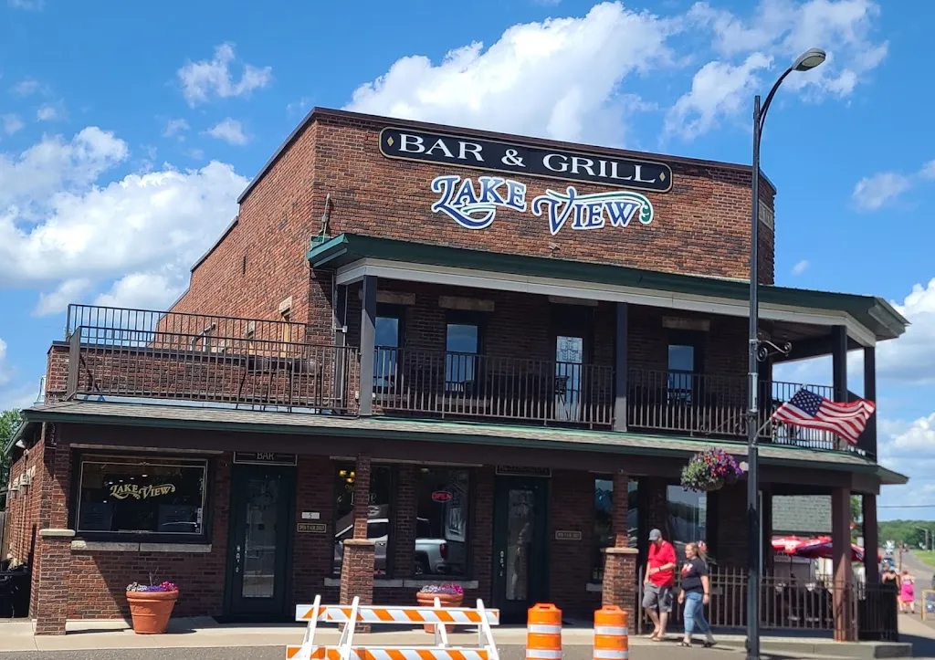 Lakeview Bar and Grill_Shell Lake, WI_slider_imagen_1