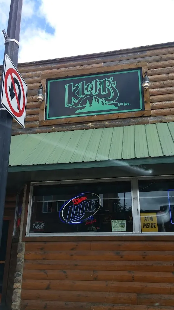 Klopp's Fifth Avenue Bar restaurante en Shell Lake, WI