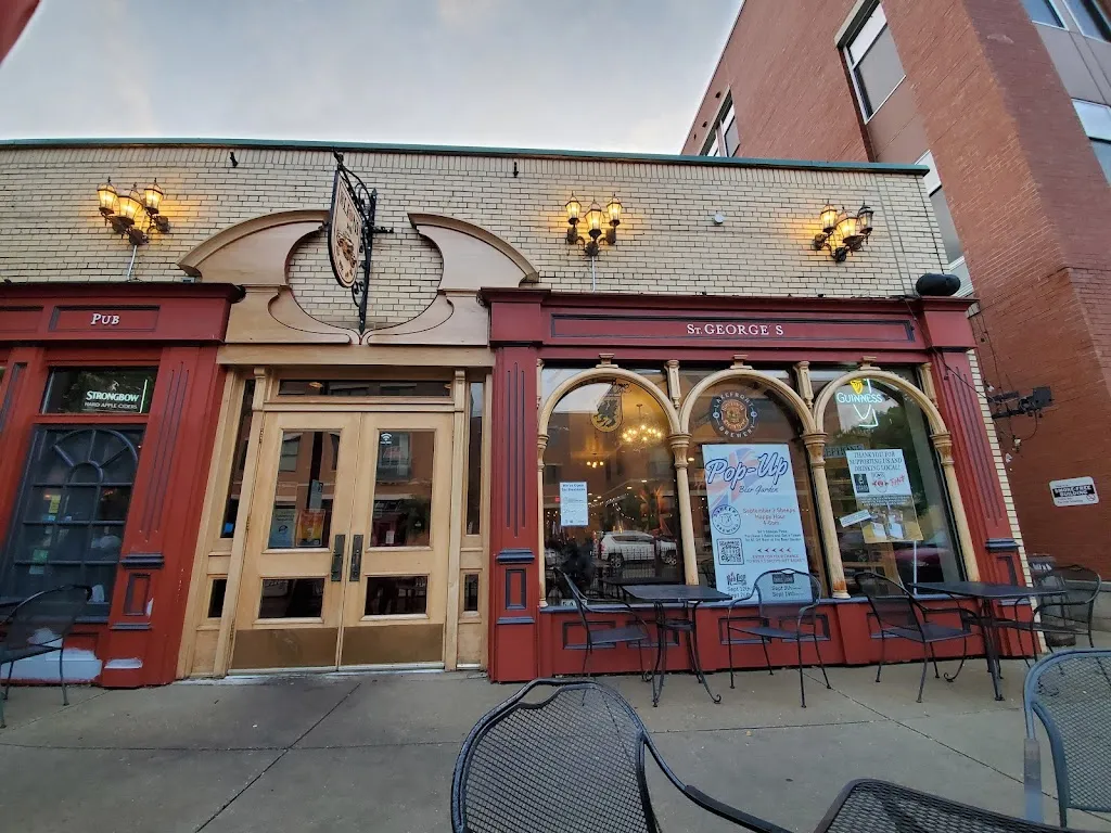 Three Lions Pub restaurante en Shorewood, WI
