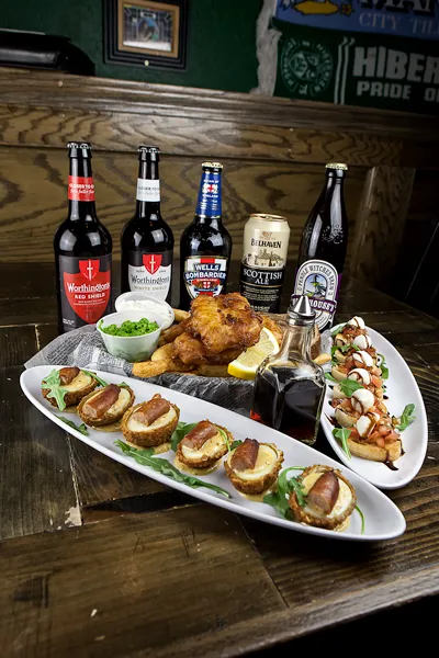Three Lions Pub_Shorewood, WI_slider_imagen_2