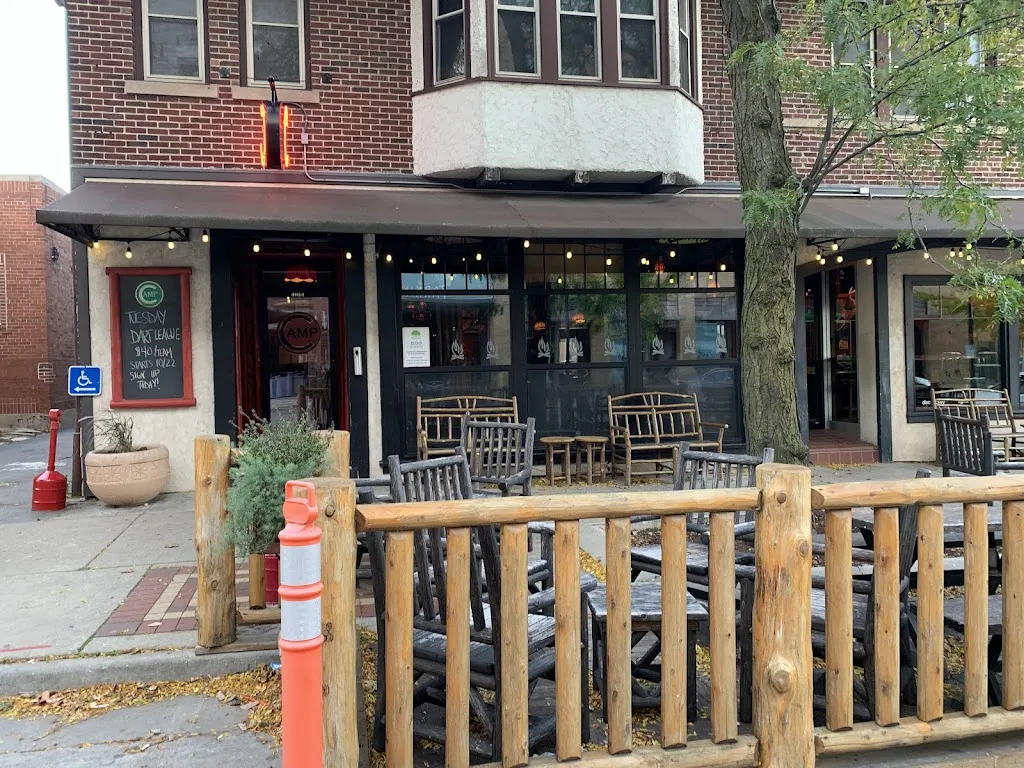 Monica M_Camp Bar | Shorewood_Shorewood, WI_reseña
