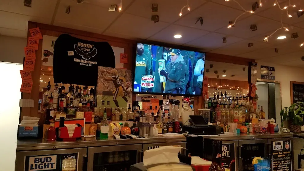 Steven Schwarz_Nite Owls Tavern_Slinger, WI_review