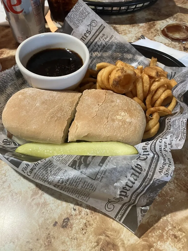 Tony's Riverside_Spooner, WI_slider_imagen_3