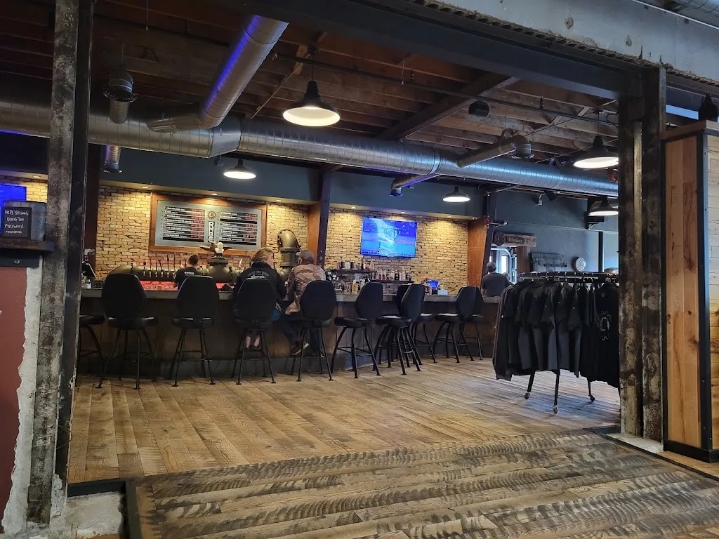 Jim Weiler_Round Man Brewing Co._Spooner, WI_reseña