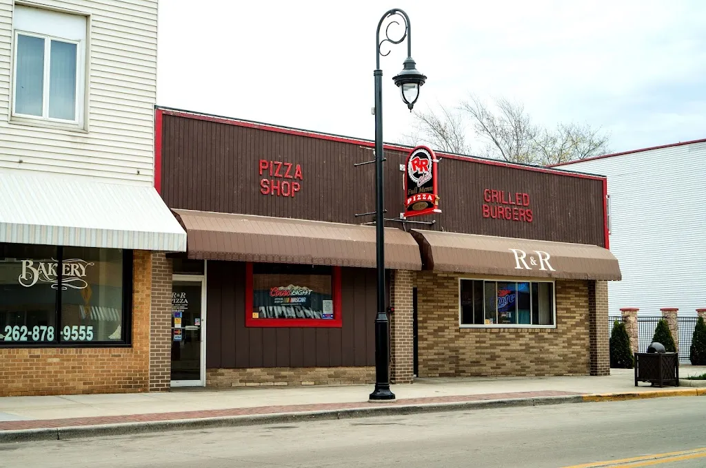R&R Bar and Grill restaurante en 1017 Main St, Union