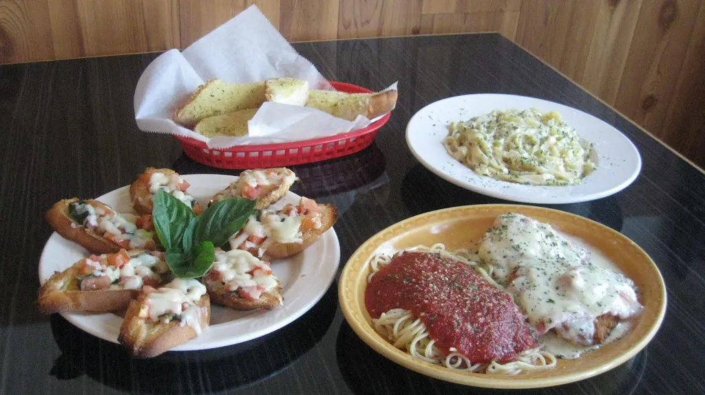 Napoli Pizza & Pasta_Union Grove, WI_slider_imagen_2