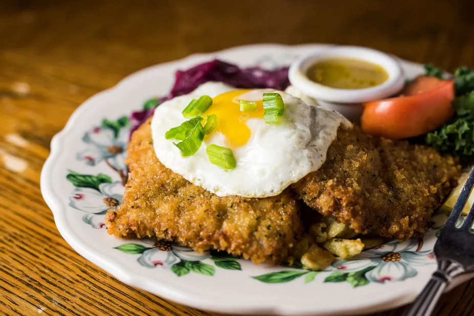 Jack Pandl's Whitefish Bay Inn_Whitefish Bay, WI_slider_imagen_3