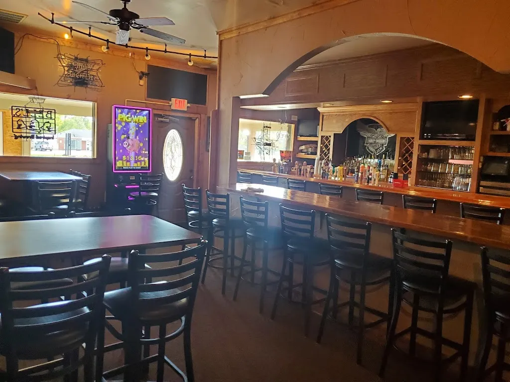 B-Lazy Bar & Grill restaurant in Wind Lake, WI