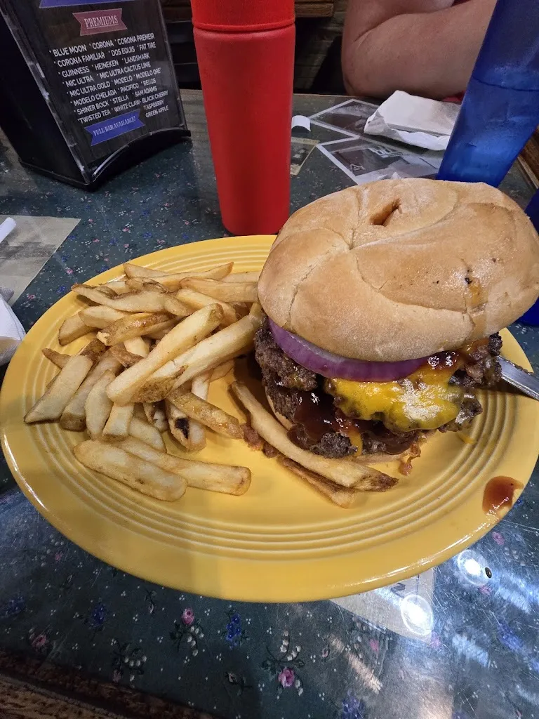 Nicholas Olesen_Broncho Grill House & Bar_Torrington, WY_review