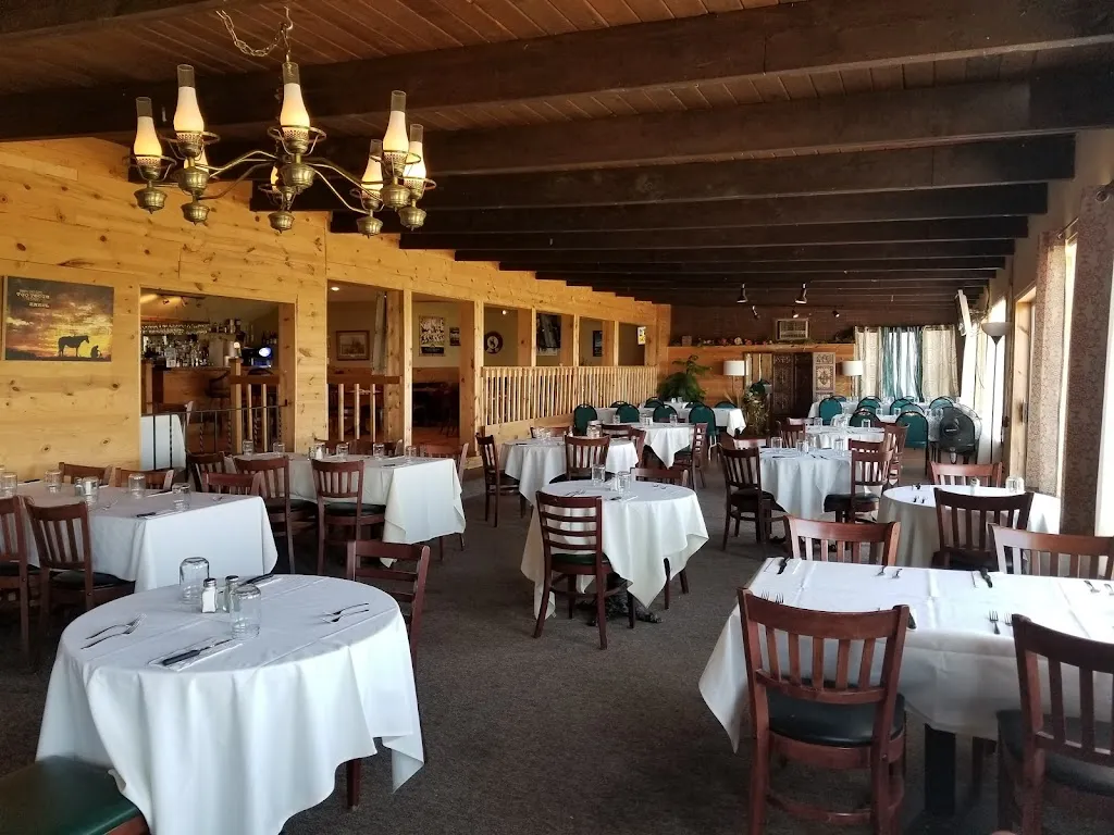 The Bucking Horse Grill_Torrington, WY_slider_image_3