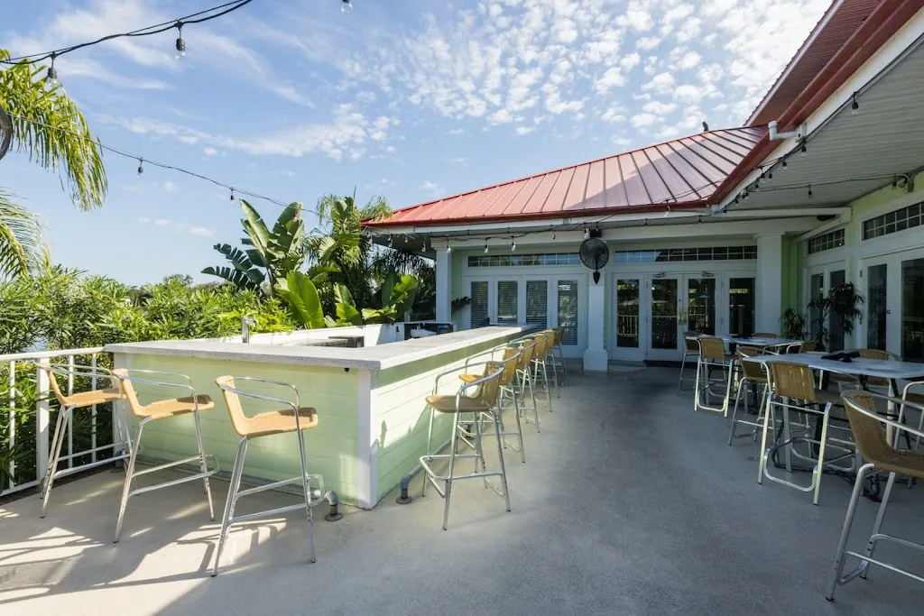 Catches Waterfront Grille restaurant in Port Richey, FL
