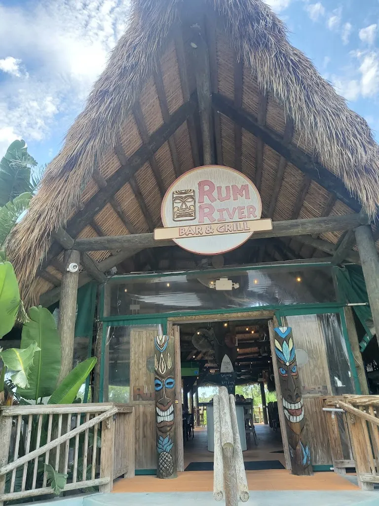 Rum River Bar & Grille restaurant in Port Richey, FL
