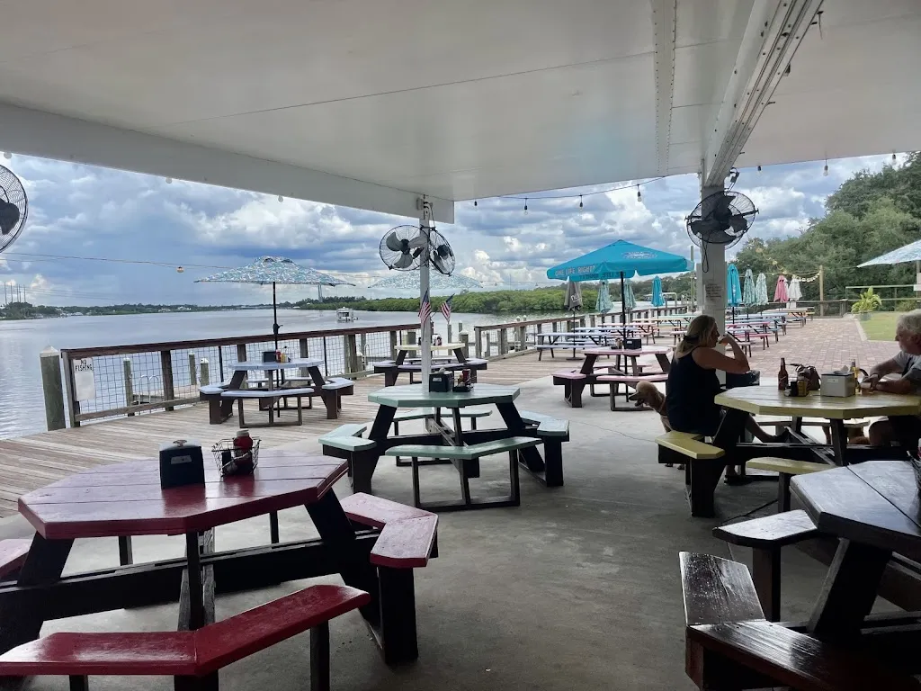 The River's Edge Bar & Grill restaurant in Gibsonton, FL