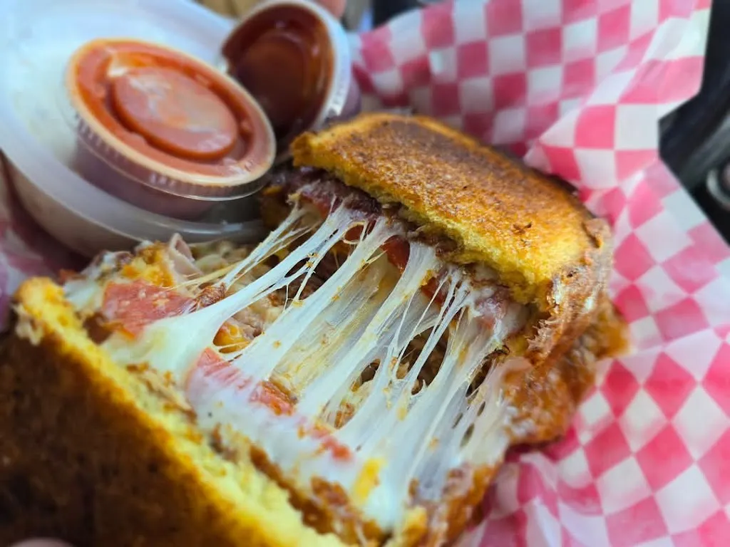Cheese Dreams llc restaurant in Spring Hill, FL