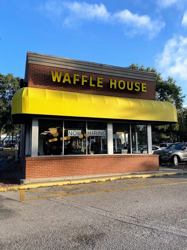 Waffle House restaurant in Seffner, FL