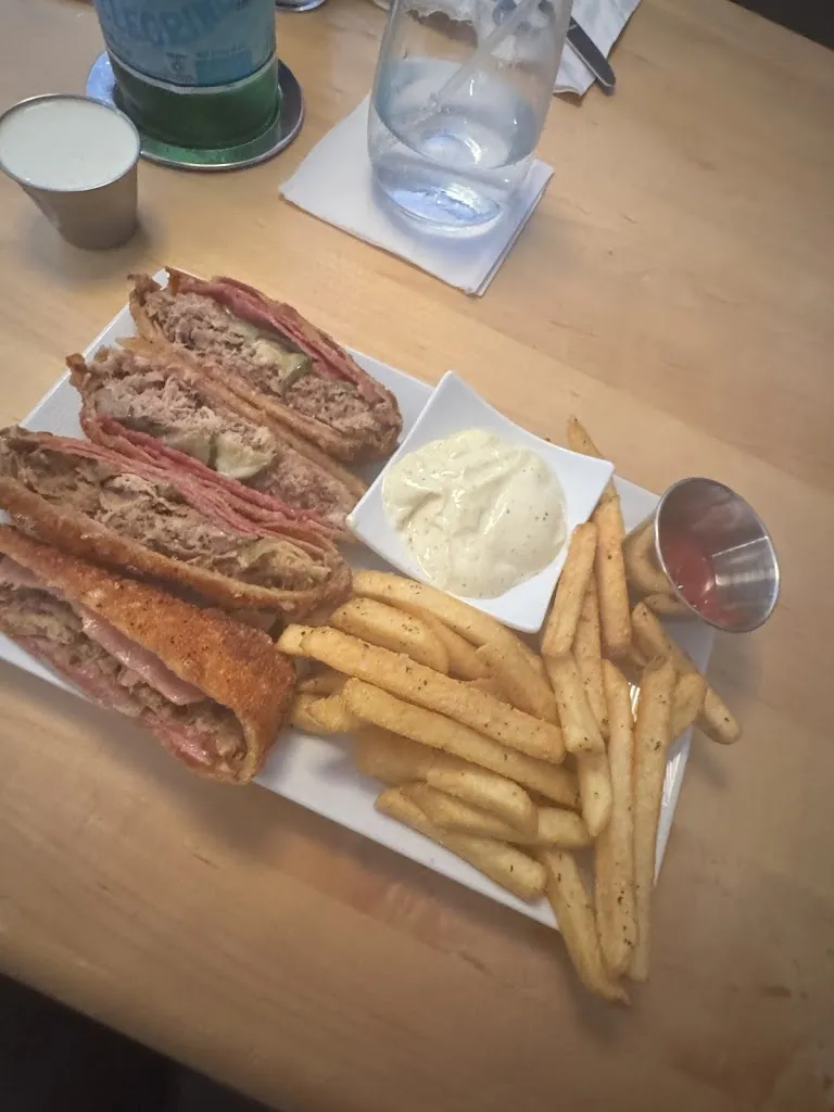 Jacqulyn “Jackie Green” Horowitz_Chop Block Grill_Brooksville, FL_review
