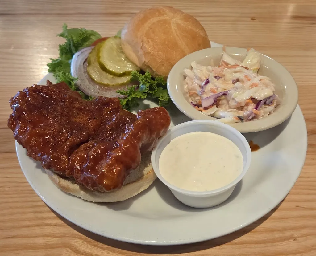 Kelly Aiken_Drew's American Grill_Brooksville, FL_review
