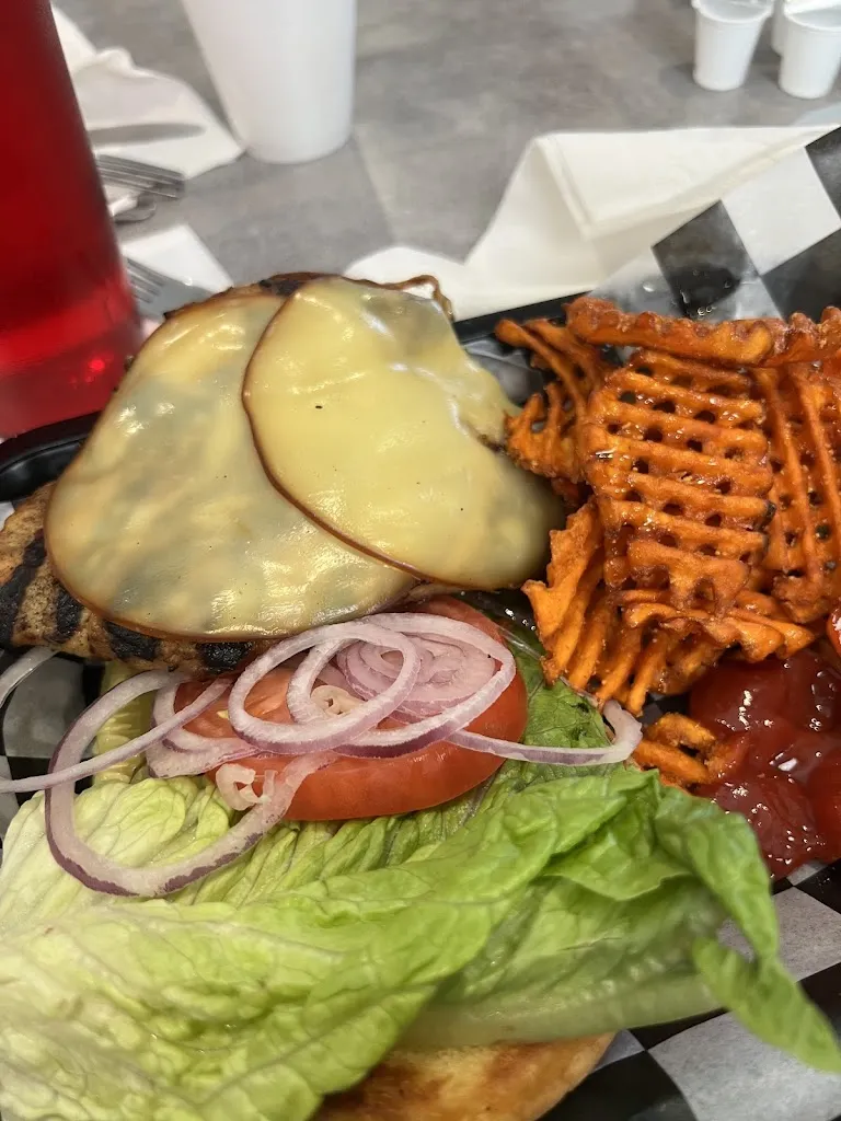 Realtor Kris Sabio_Hernando Oaks Bar and Grill_Brooksville, FL_review