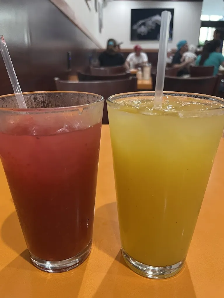 Indiana Lanzas_Cerro Negro Restaurant_Miami, FL_review