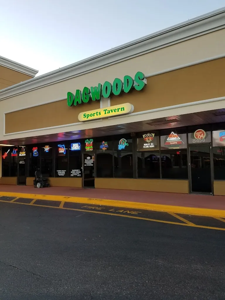 The Woods Bar and Grille restaurant in Tampa, FL