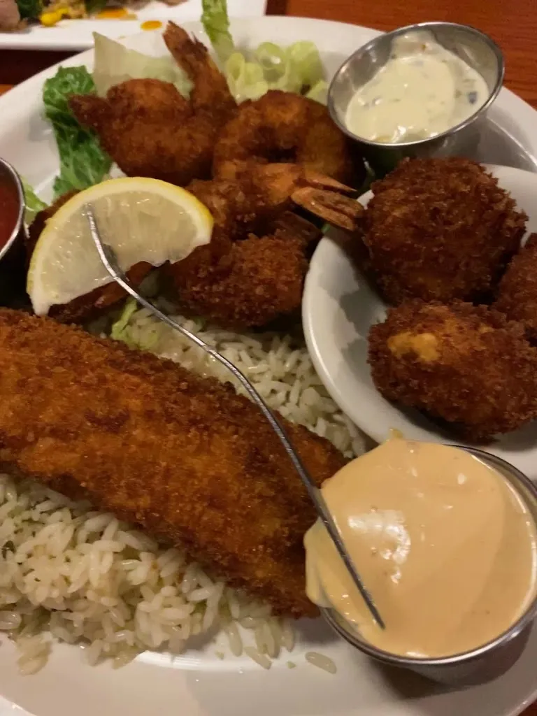 Shrimp Boat Grill_Valrico, FL_slider_image_2