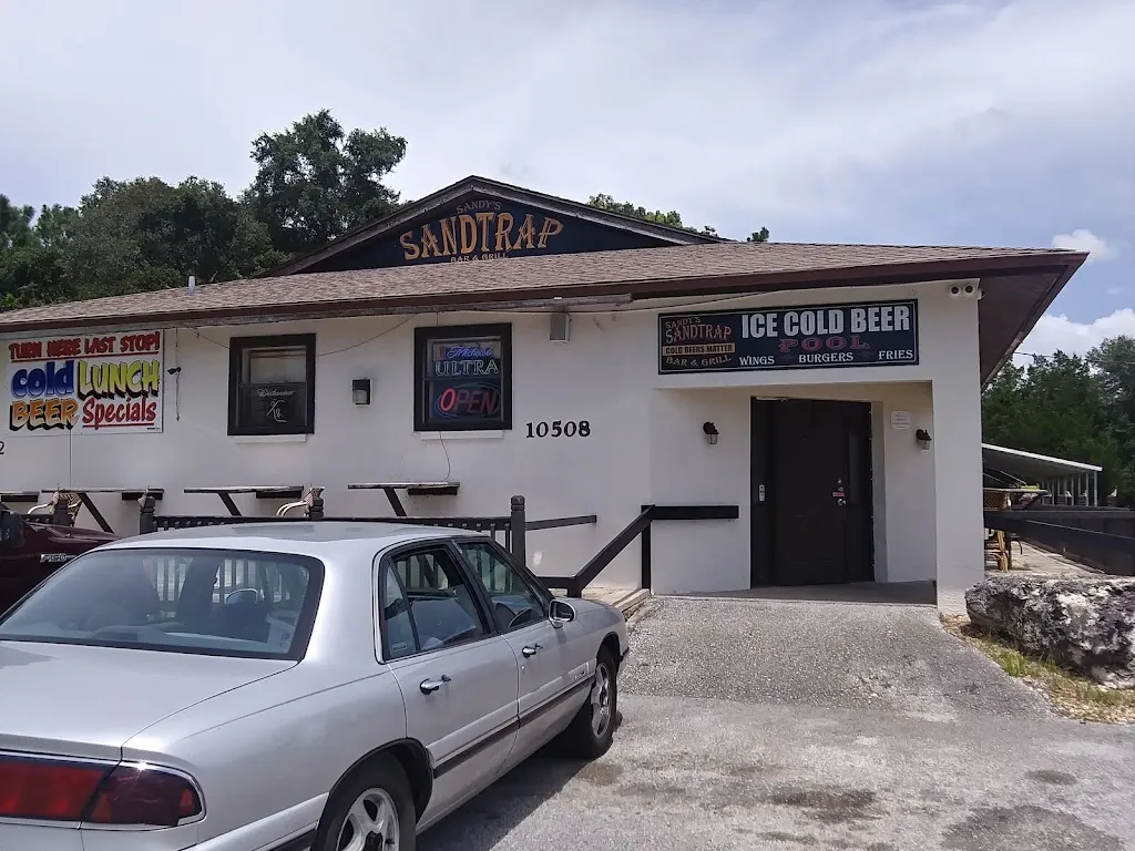 Sand Trap Bar & Grill restaurant in Spring Hill, FL