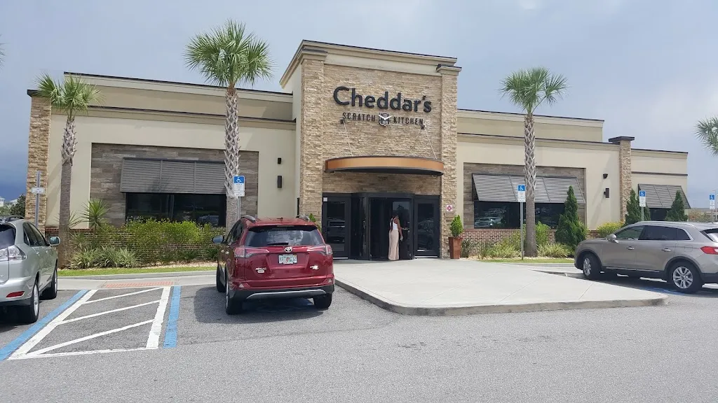 Cheddar's Scratch Kitchen restaurant in Lutz, FL