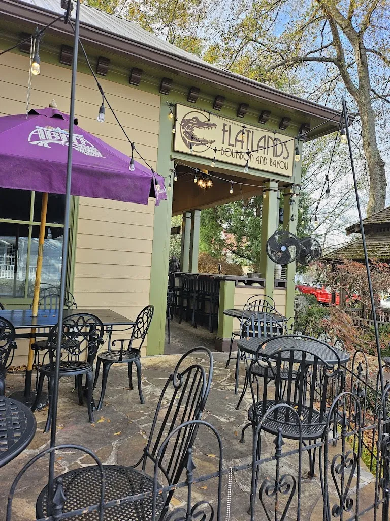 Flatlands Bourbon and Bayou restaurante en Alpharetta, GA